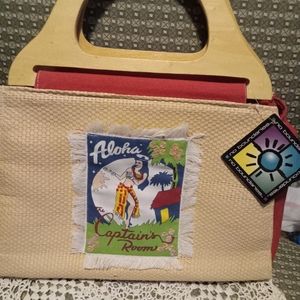 No Boundaries Wood Handle Tote NWT⛔️📣🚩🏷